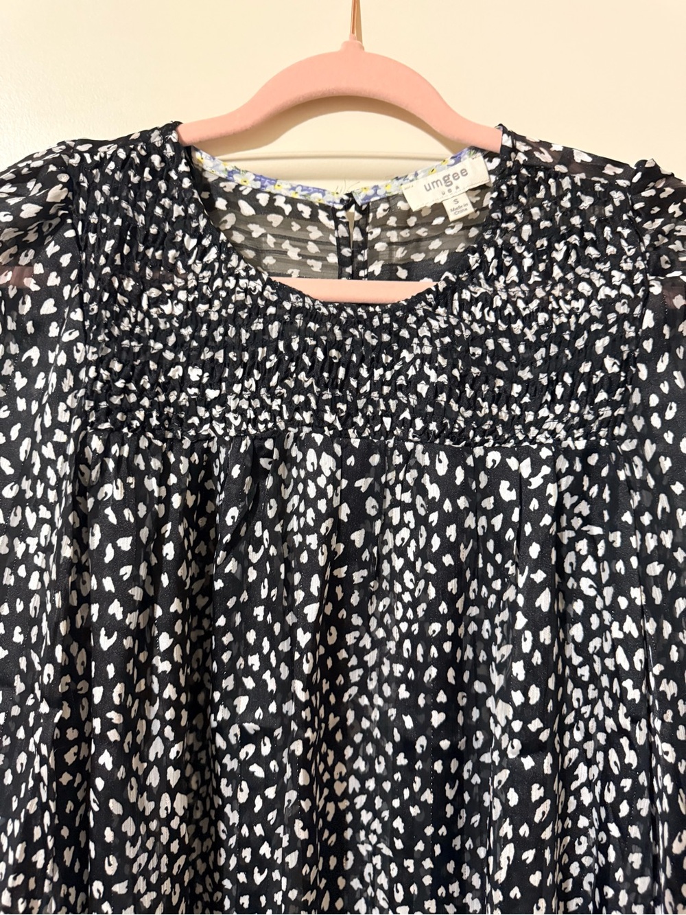 Umgee Black & White Smocked Yoke Printed Blouse NWOT